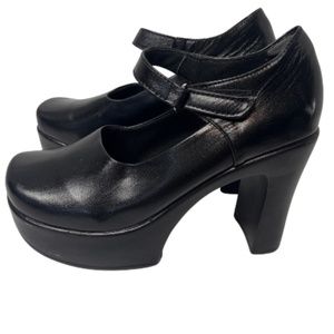Susi Black Platform‎ Mary Janes Size M (5.5/6)